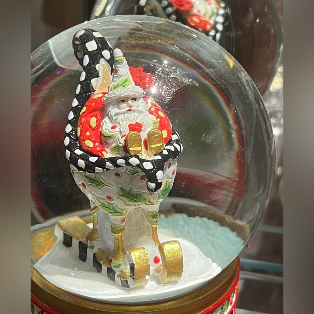 Mackenzie Childs Patience Brewster Snow Globe that’s also a music box. - Picture 2 of 3